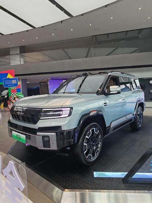 惠州346比亚迪方程豹硬派越野的爆款，英菲尼迪35周年与你共成长